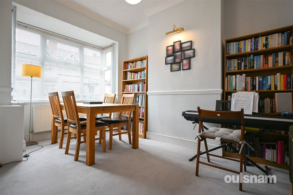 Property photo 3 of 26 Picture No. 27