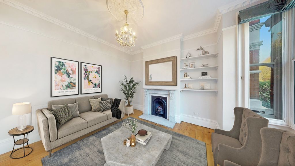 Property photo 2 of 20 Elegant Reception Room