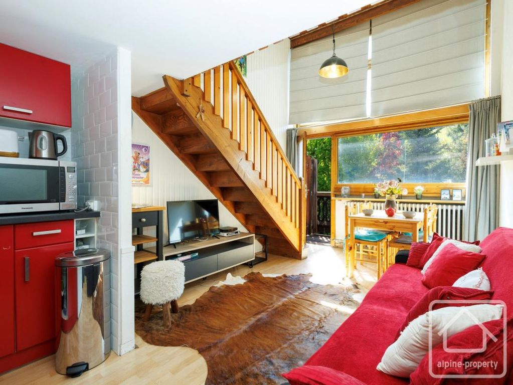 Property photo 2 of 27