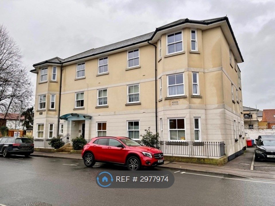 Property photo 1 of 13 Apartment Exterior (Top Right Hand 3 Windows)