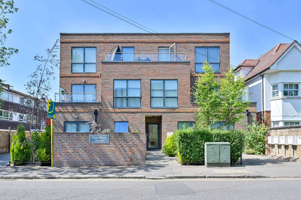 Property photo 1 of 15