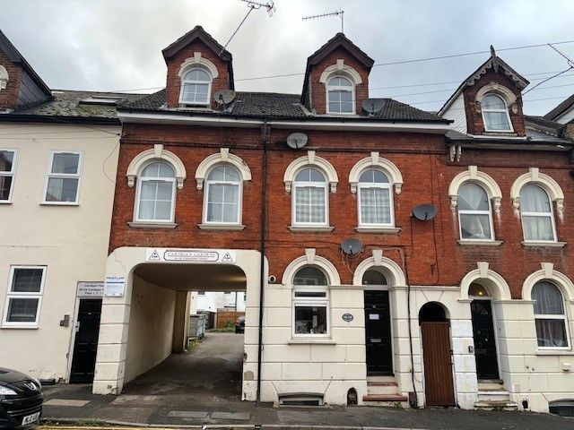 Property photo 1 of 5