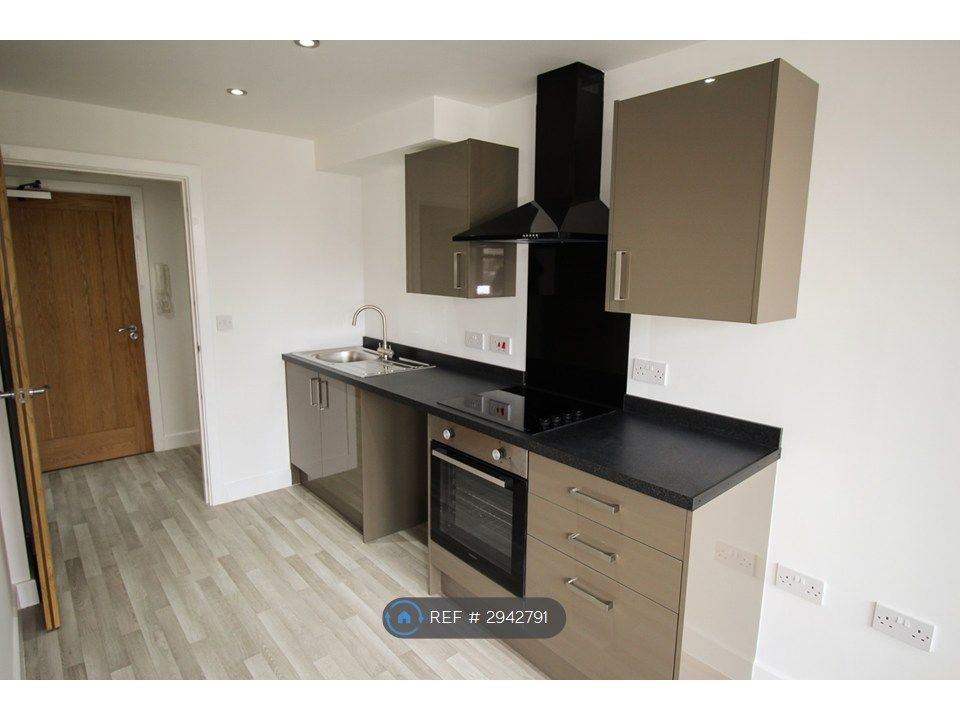 Property photo 1 of 14 Kitchen