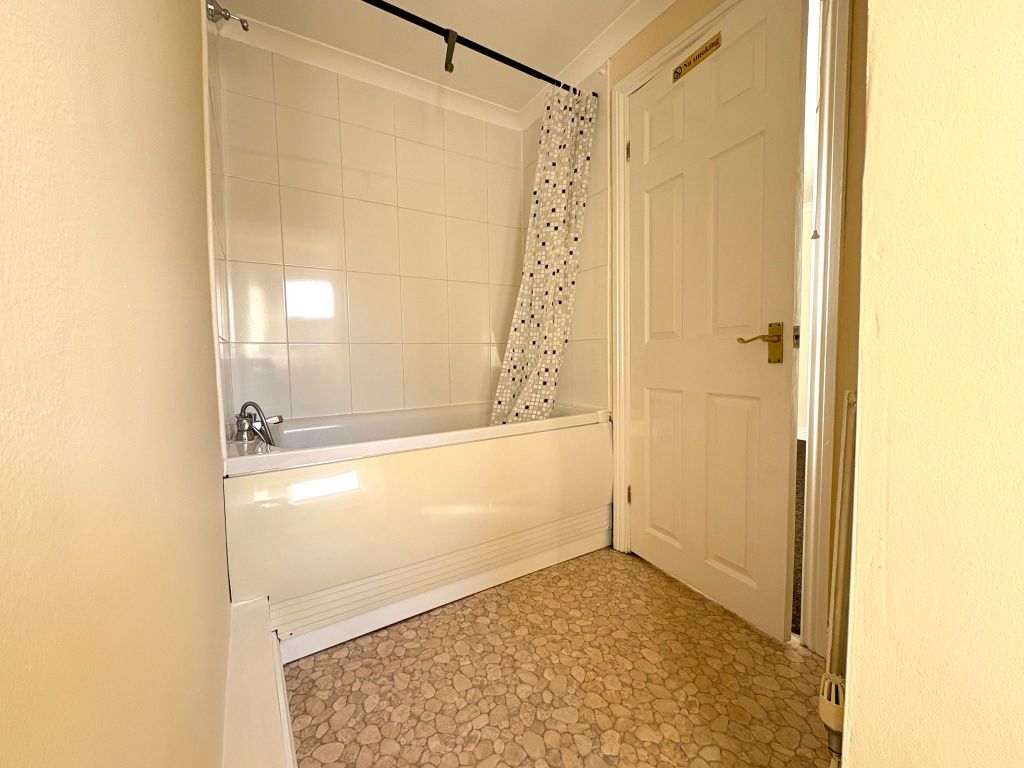 Additional image 7 of 1 bed flat for saleFront Street, Framwellgate Moor, Durham DH1