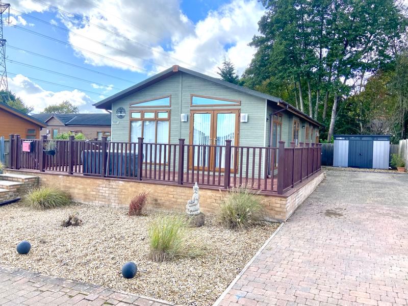 Property photo 1 of 18 Front