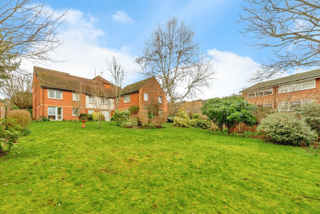 Property photo 2 of 11