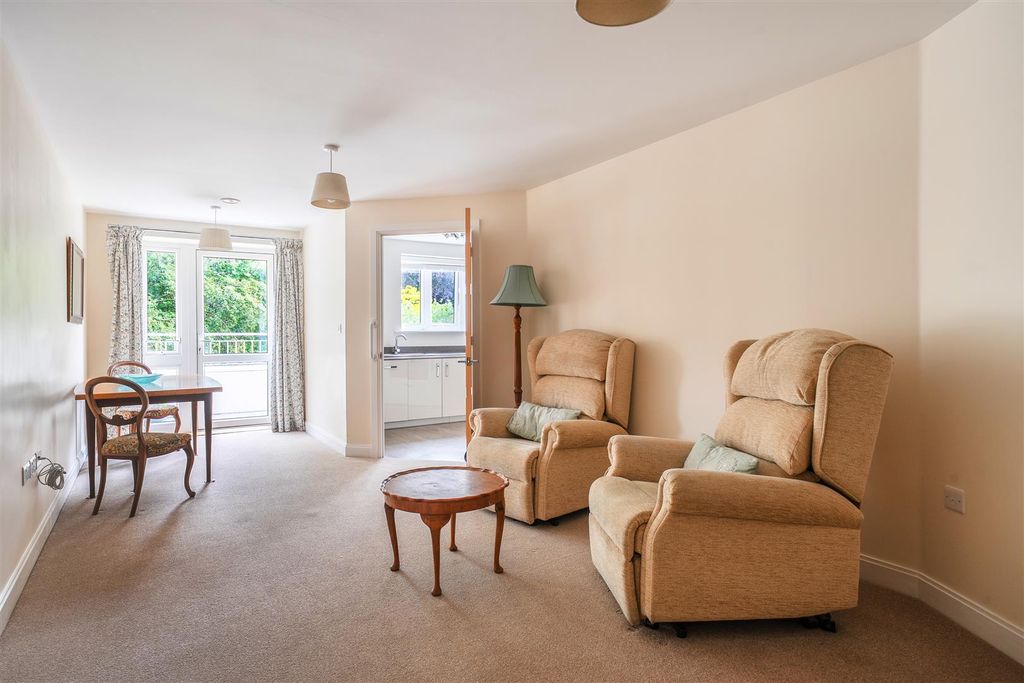 Property photo 3 of 18 Reception Room