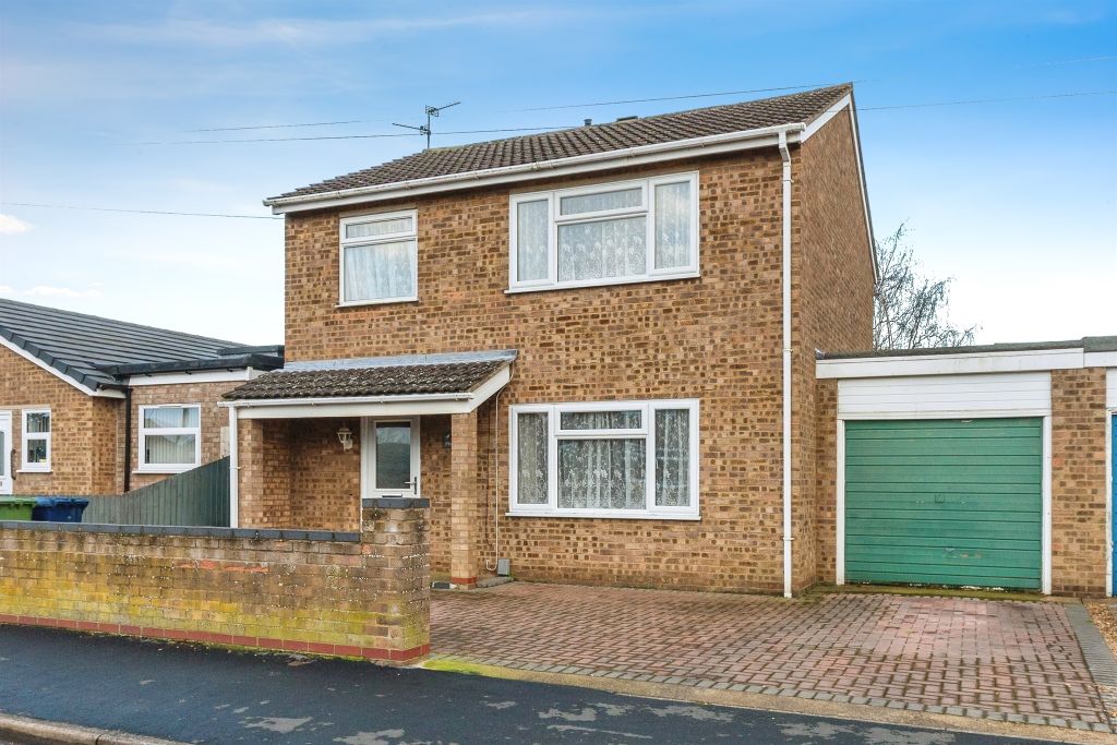 Property photo 1 of 18