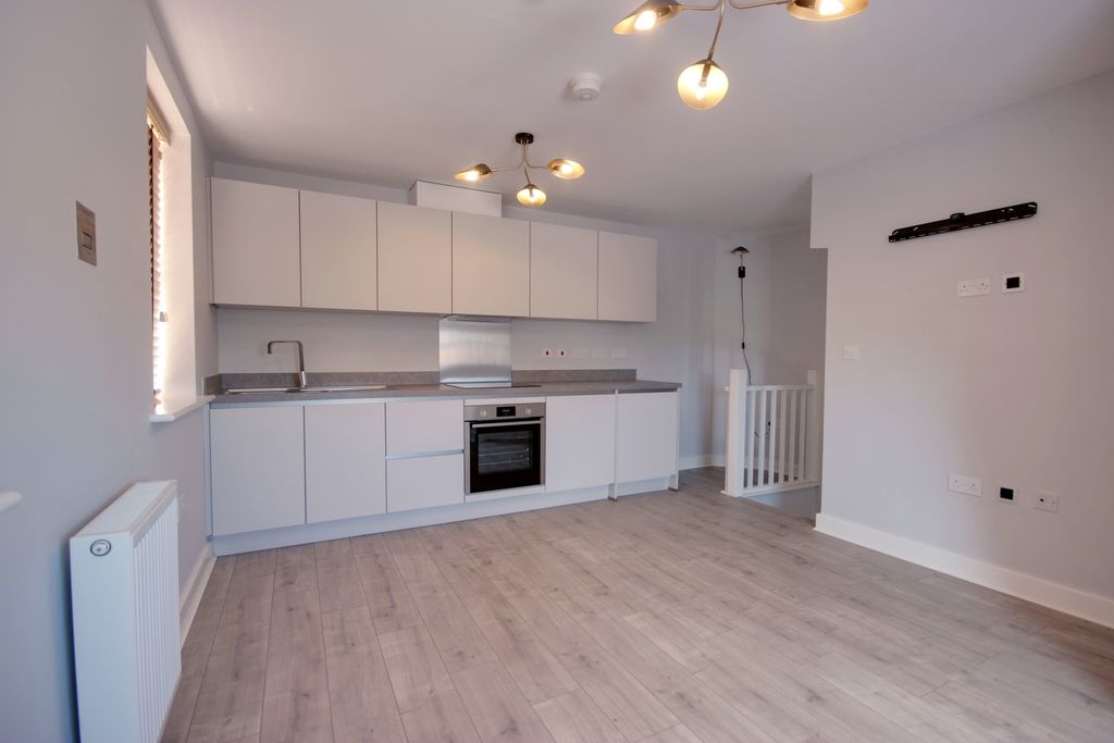 Property photo 3 of 13 1 Liv Kit Din D