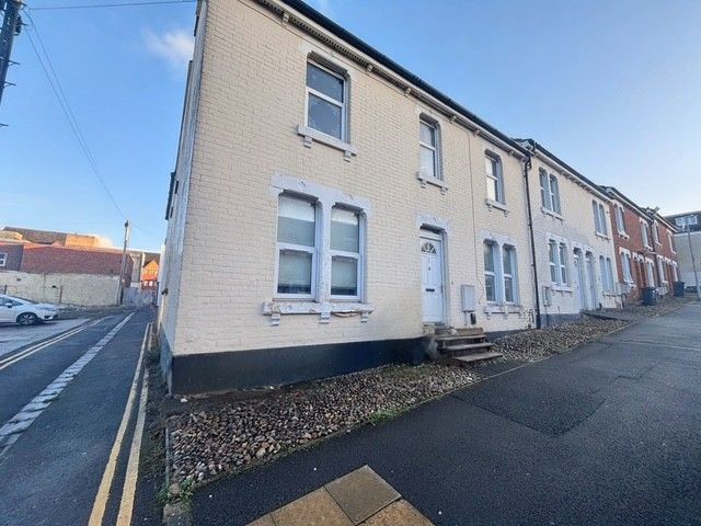 Property photo 1 of 2