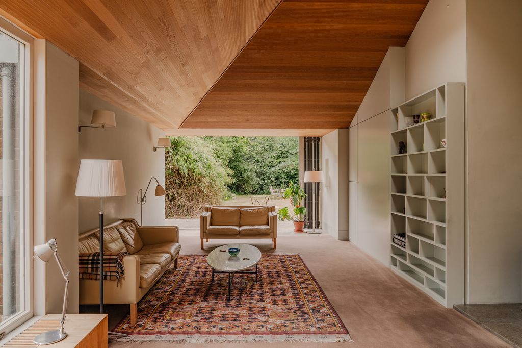 Property photo 3 of 32 301879 - _A740903-Hdr.Jpg