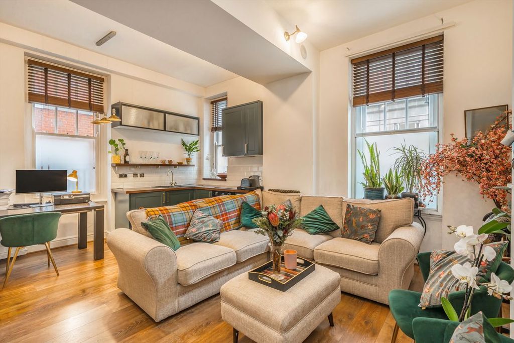 Property photo 2 of 6