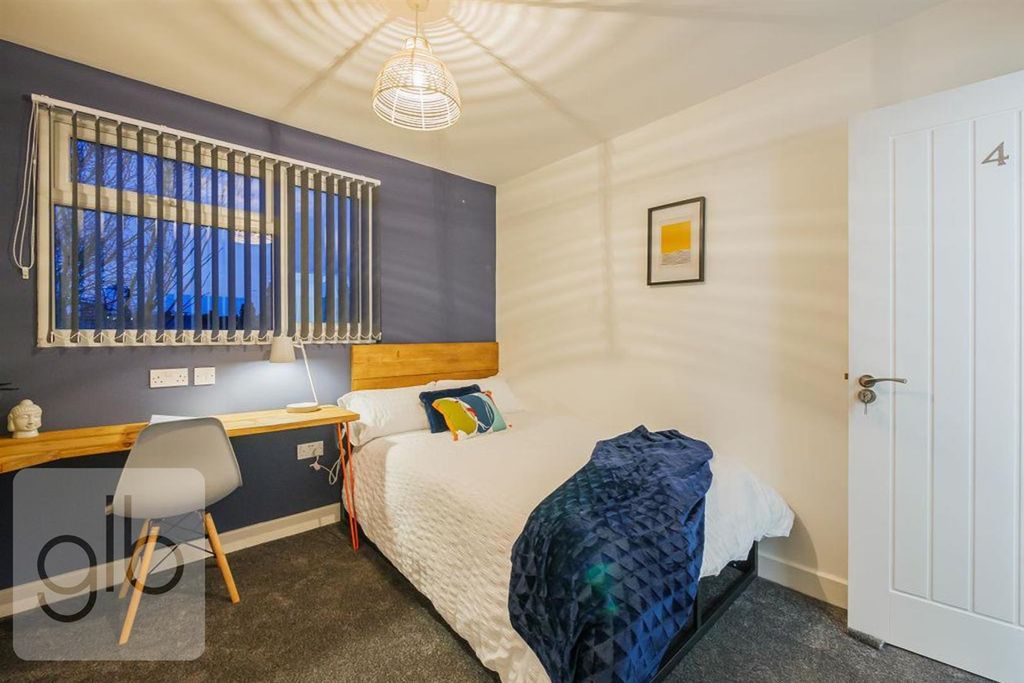 Property photo 1 of 8 1.Png