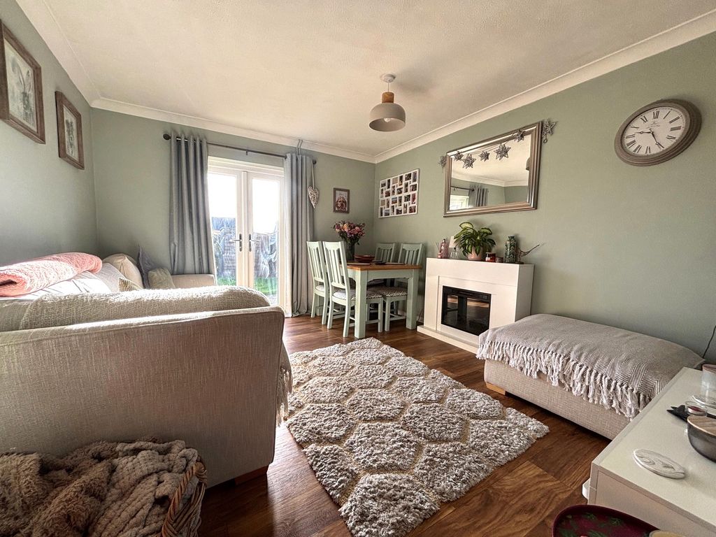 Property photo 2 of 8 Img_7601