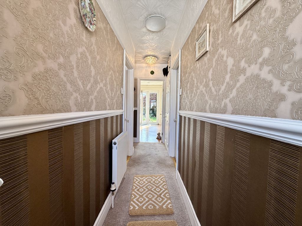 Property photo 2 of 16 Photo 17