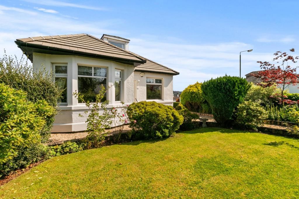 Property photo 1 of 32