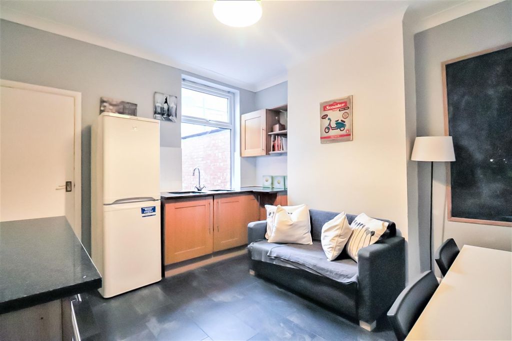 Property photo 3 of 9 4 Limes 5.Jpg