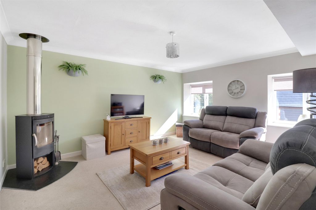 Property photo 2 of 13 Picture No. 12