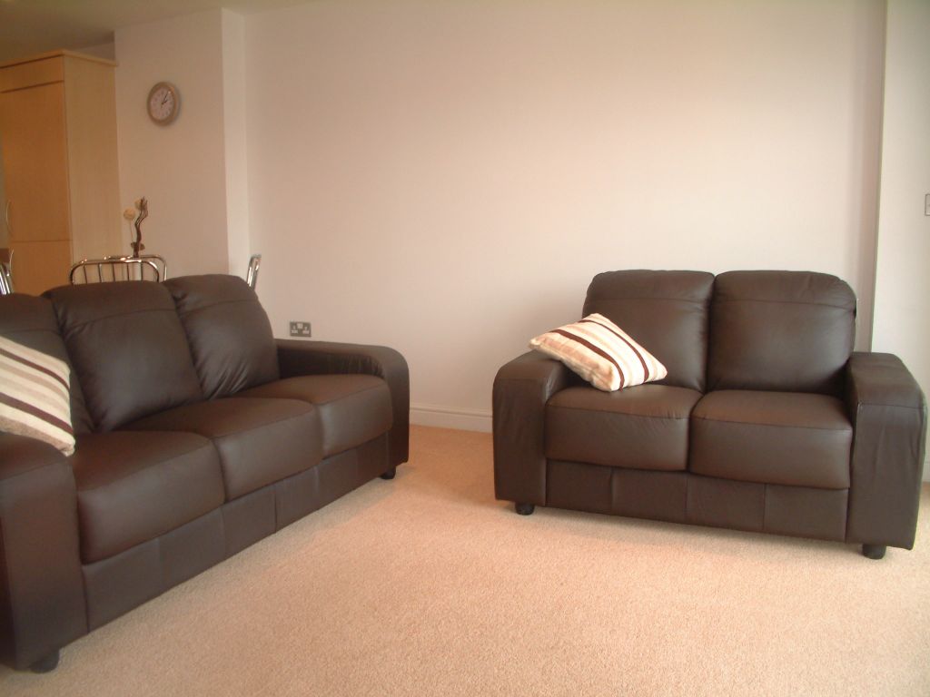 Property photo 3 of 6 Livingroom 1.Jpg