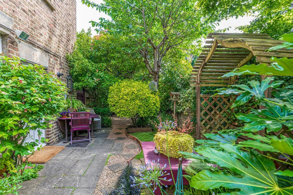 Property photo 2 of 36 Picture No. 19