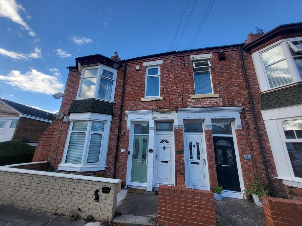 Property photo 1 of 8 Front (Exterior)