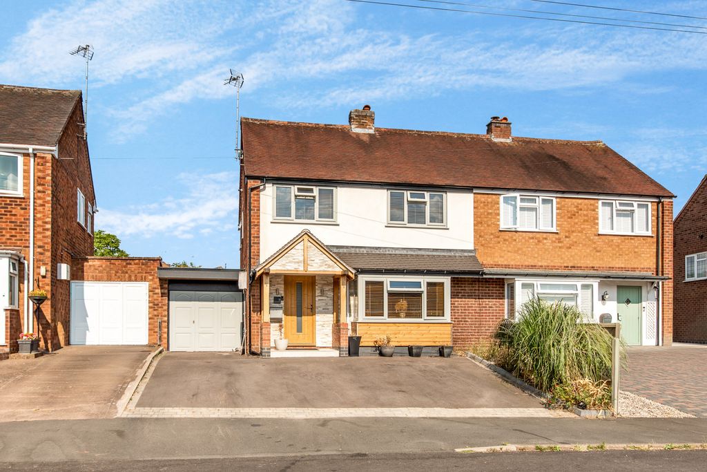 Property photo 1 of 27