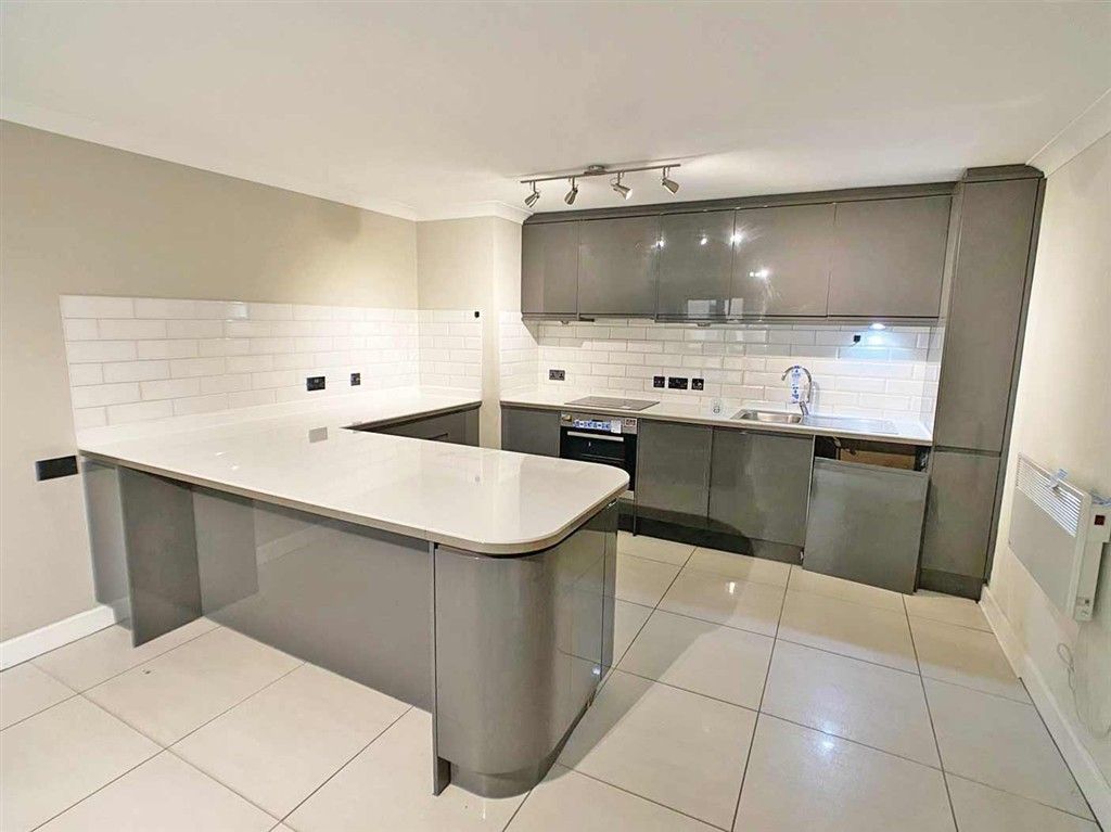 Property photo 3 of 5