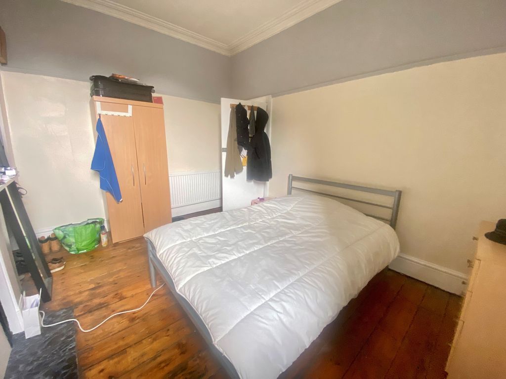 Property photo 2 of 3