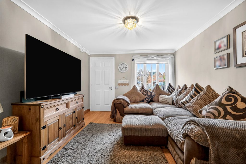 Property photo 3 of 23