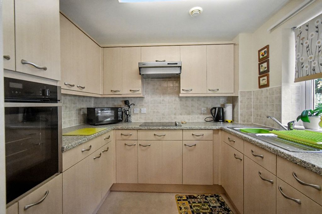 Property photo 3 of 10