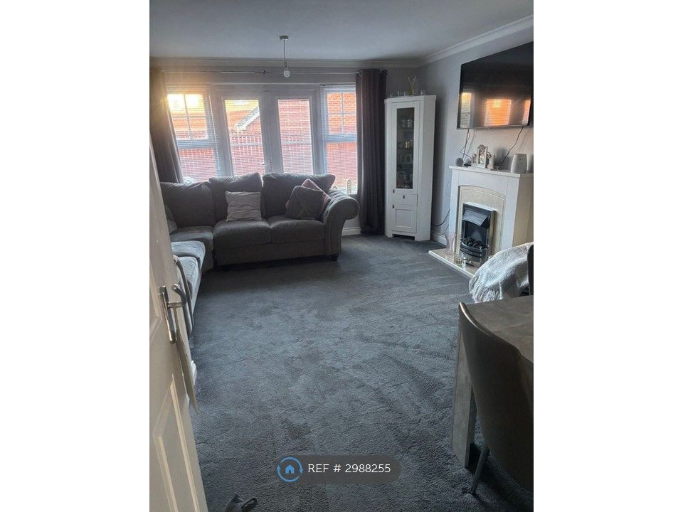 Property photo 2 of 5