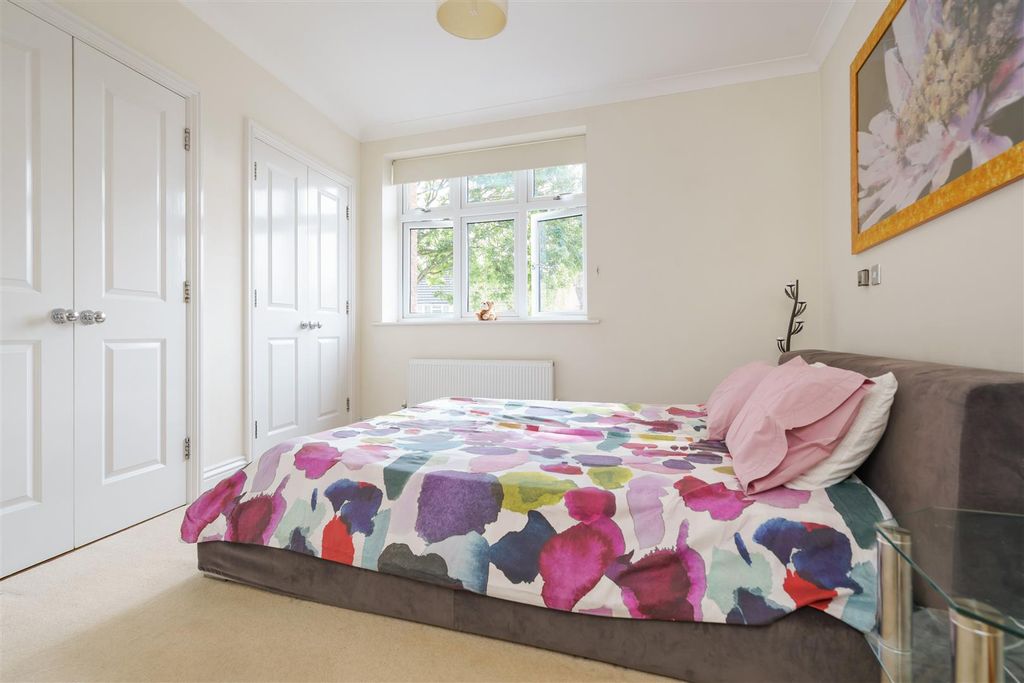 Property photo 2 of 9 Apt 6 Chadwick House_9.Jpg