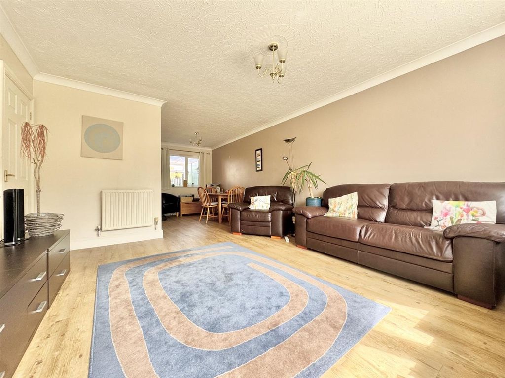 Property photo 2 of 16 Living Room