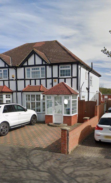 Property photo 1 of 12 3 Bed Semi-Detached To Rent West Way, Heston Tw5