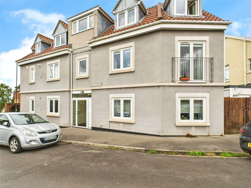 Property photo 2 of 16 Picture No. 36