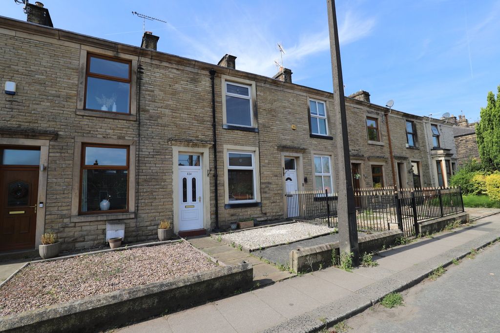 Property photo 1 of 26