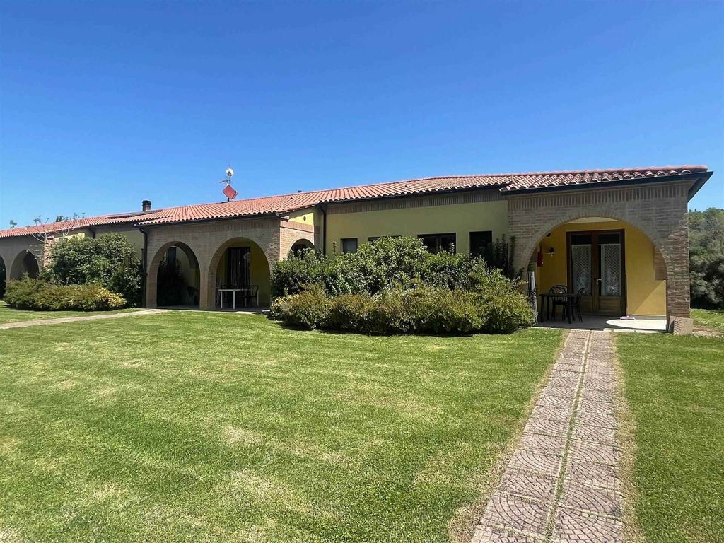 Property photo 2 of 30
