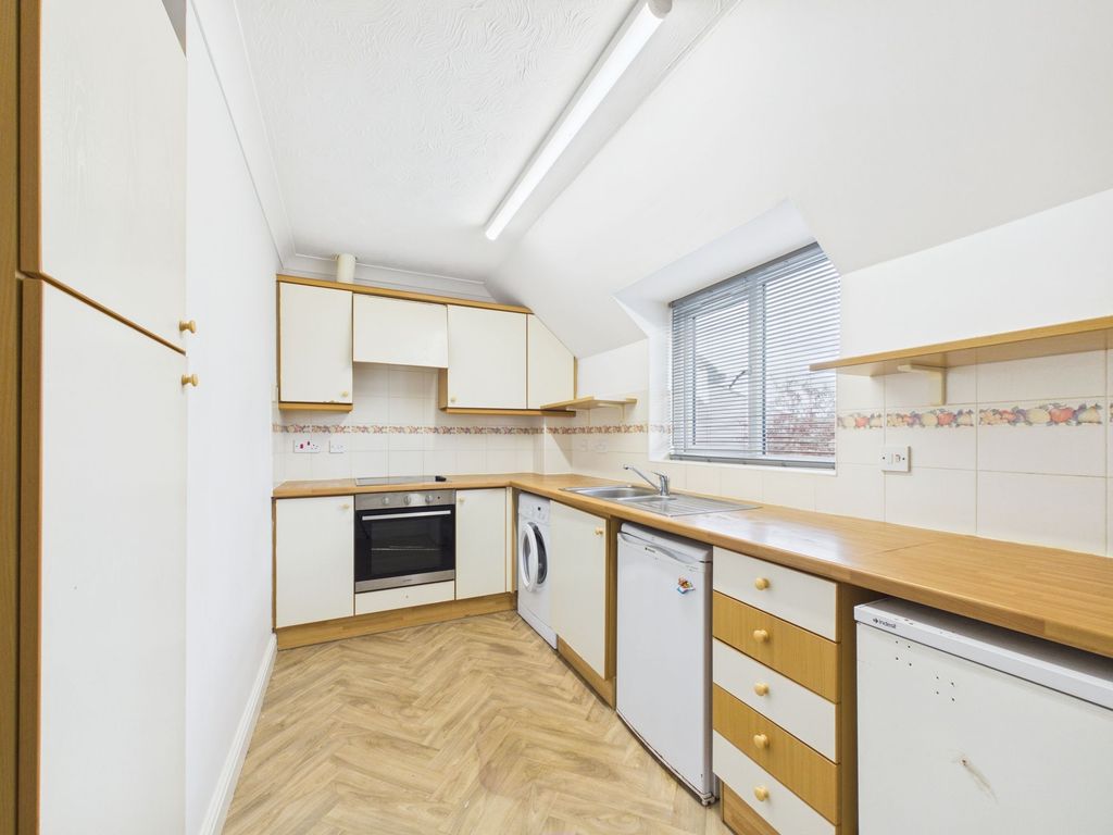 Property photo 3 of 14