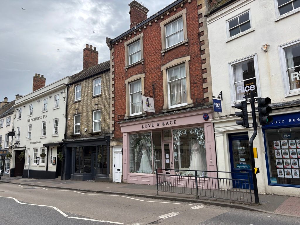 Property photo 3 of 8 Photo 3