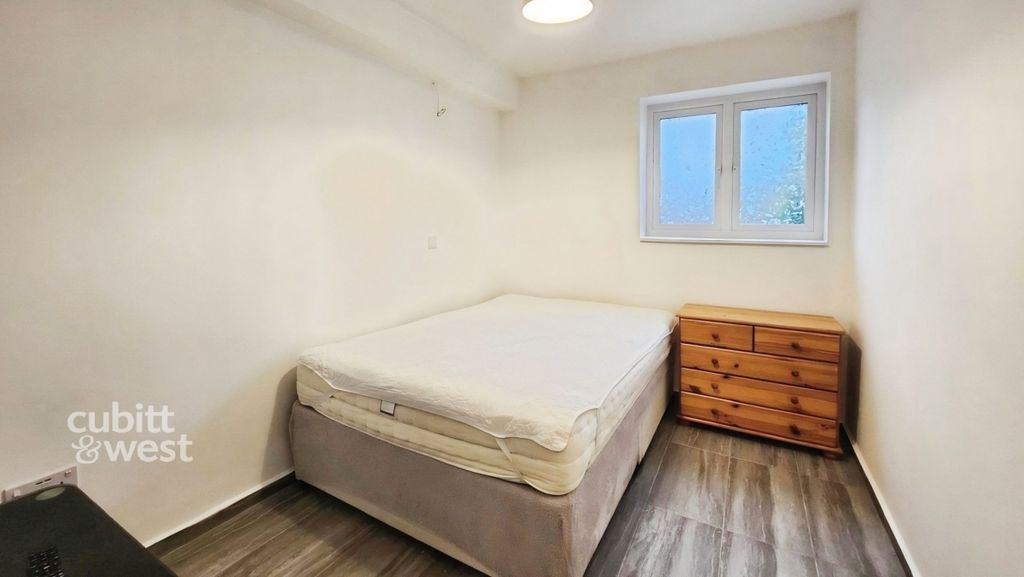 Property photo 3 of 7 1cd4820d-2