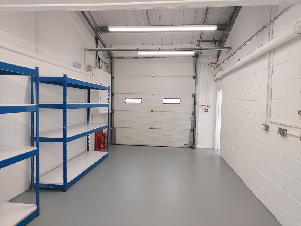 Property photo 3 of 9 Ground Floor