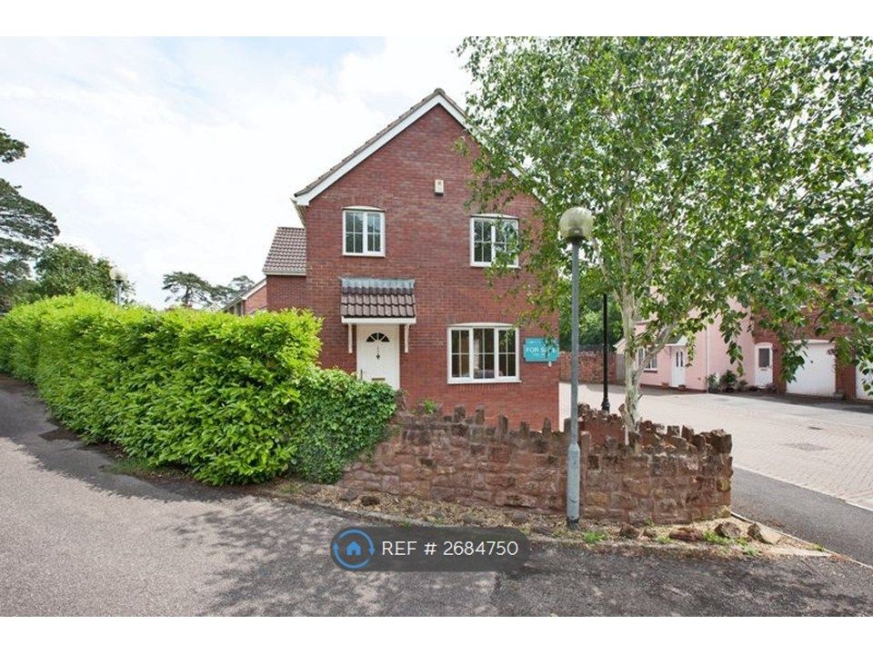 Property photo 2 of 11