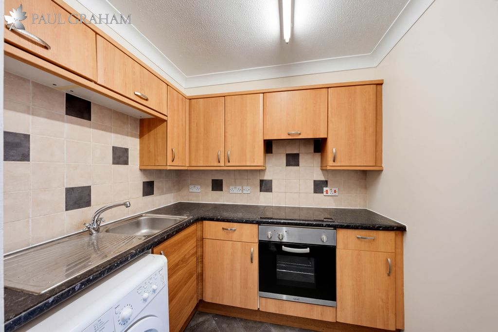 Property photo 3 of 12 Dsc05397