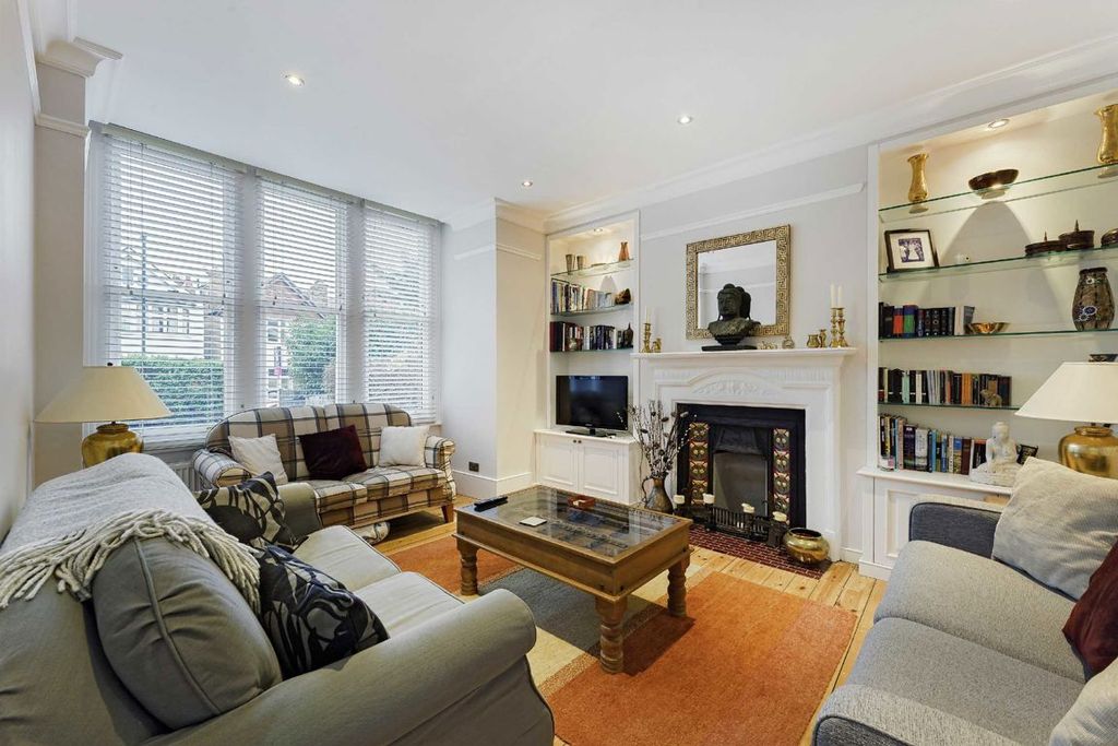 Property photo 2 of 7