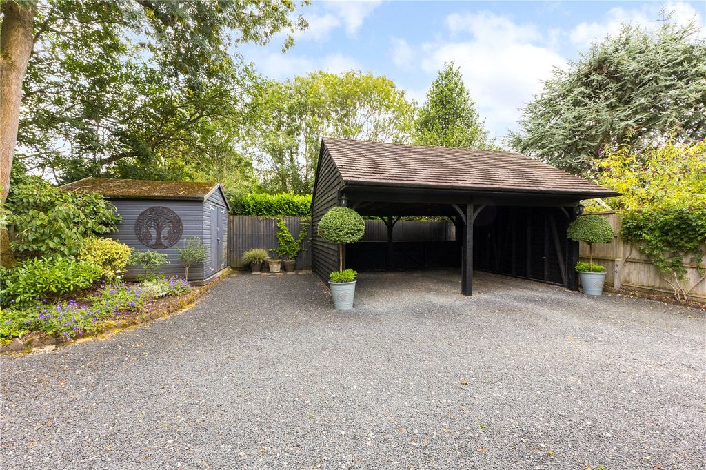 Property photo 3 of 12 Carport