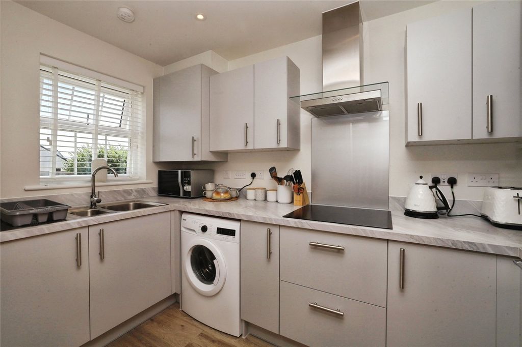 Property photo 2 of 17 Picture No. 09