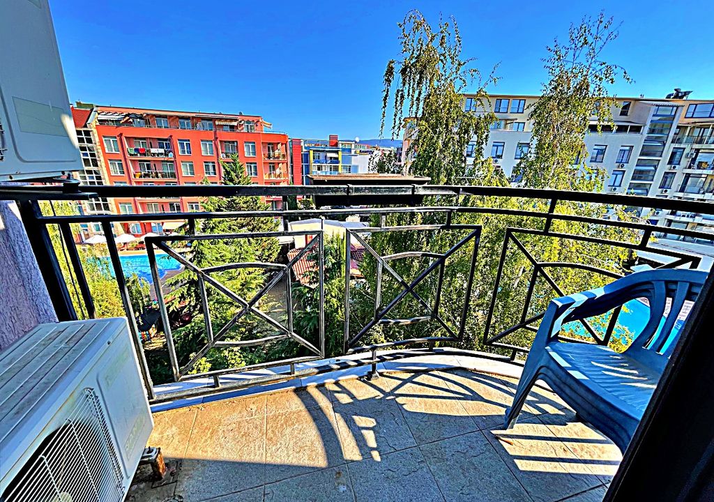 Property photo 2 of 34