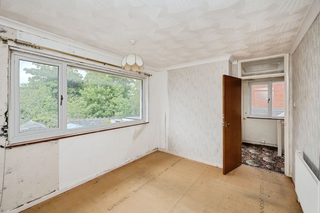 Property photo 3 of 20 Pbox-Img.Jpg
