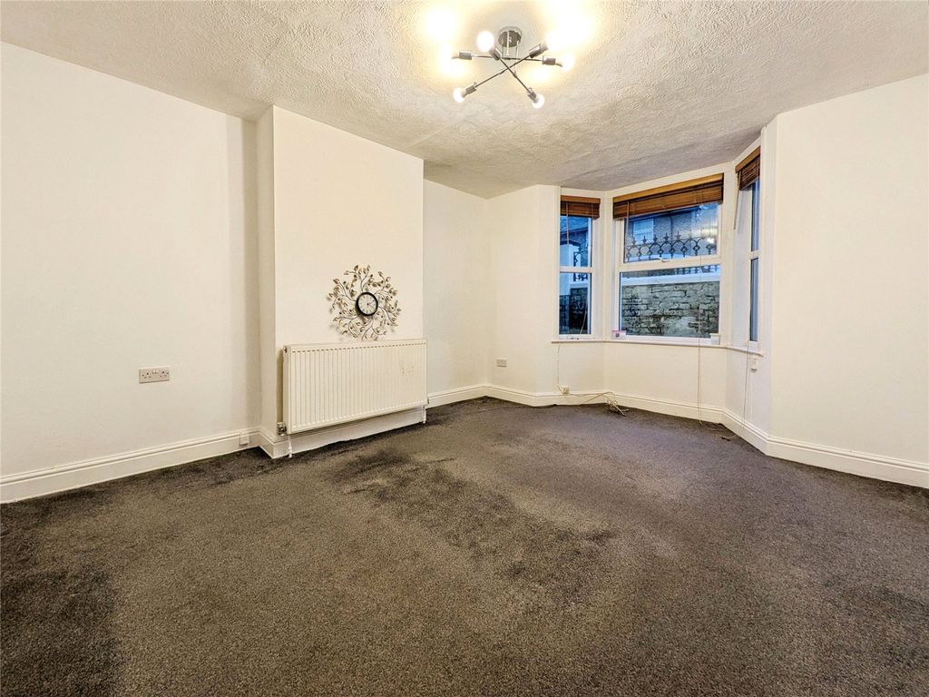 Property photo 1 of 8 Picture No. 08