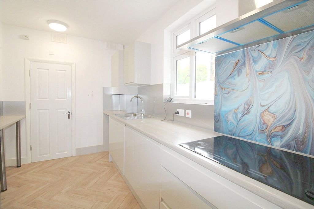 Property photo 1 of 15 Picture No. 31